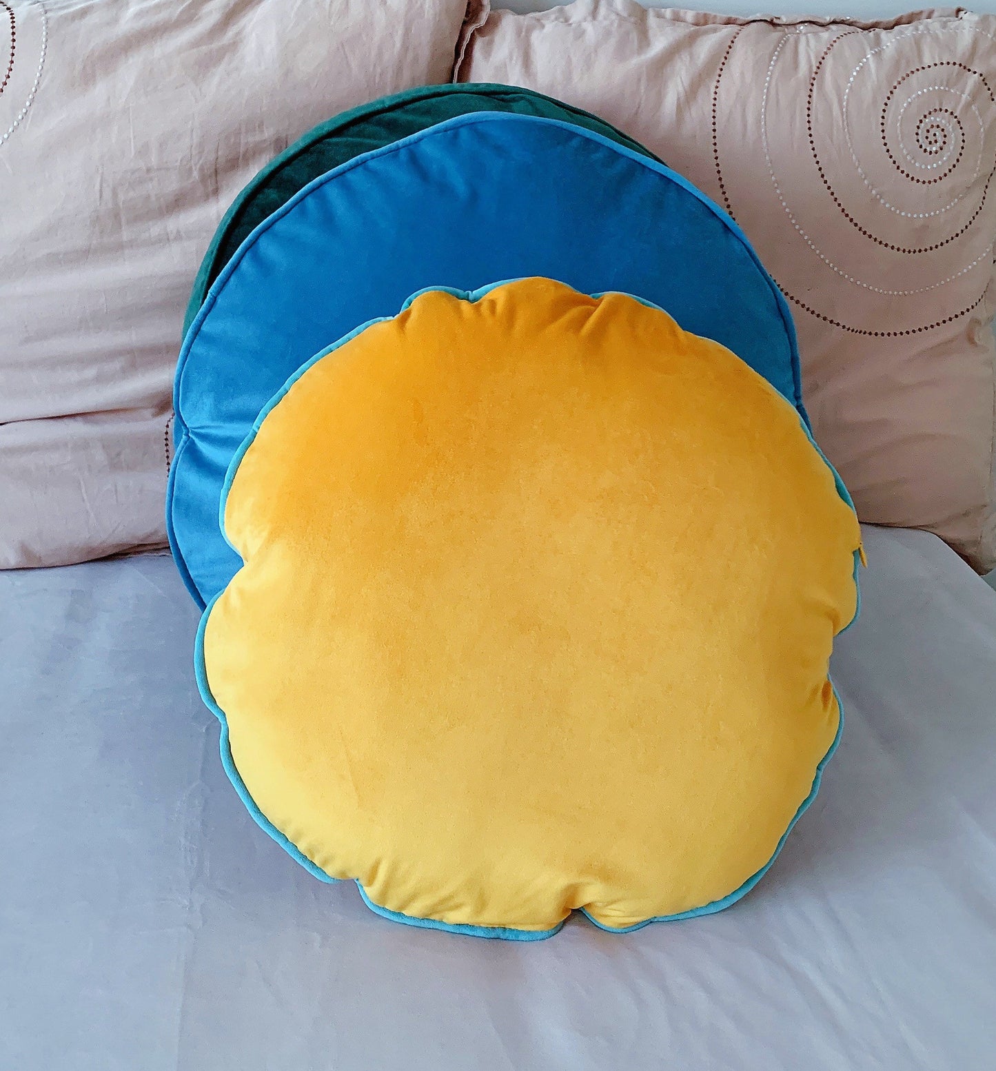 Honey Yellow Velvet Cushion Cover, Round Throw Pillow Couch Cushion