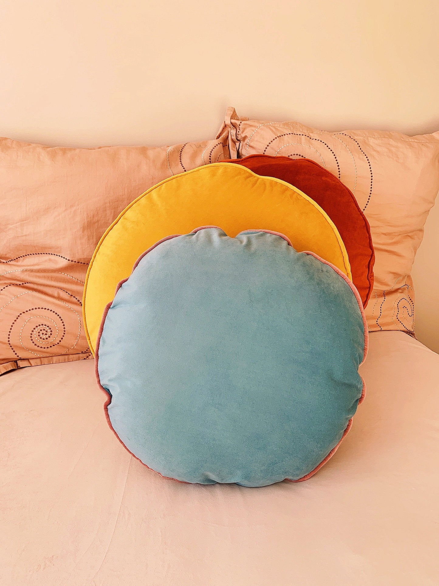 18" Baby Blue Velvet Round Cushion Cover