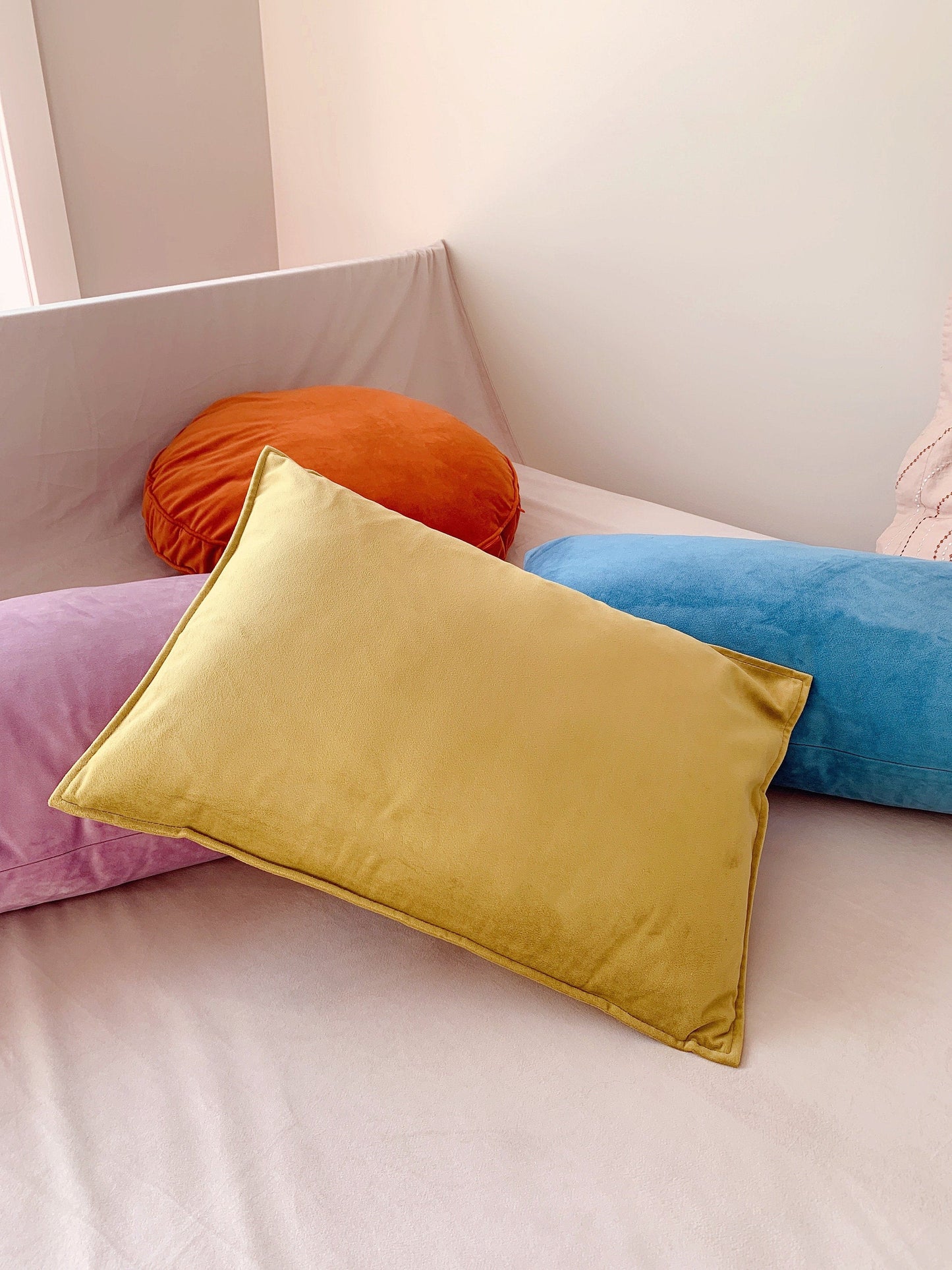 Gold Velvet Lumbar Cushion, Luxury Scatter Cushion Cover, Gold Green Velvet 14X20 Lumbar Pillow Cover