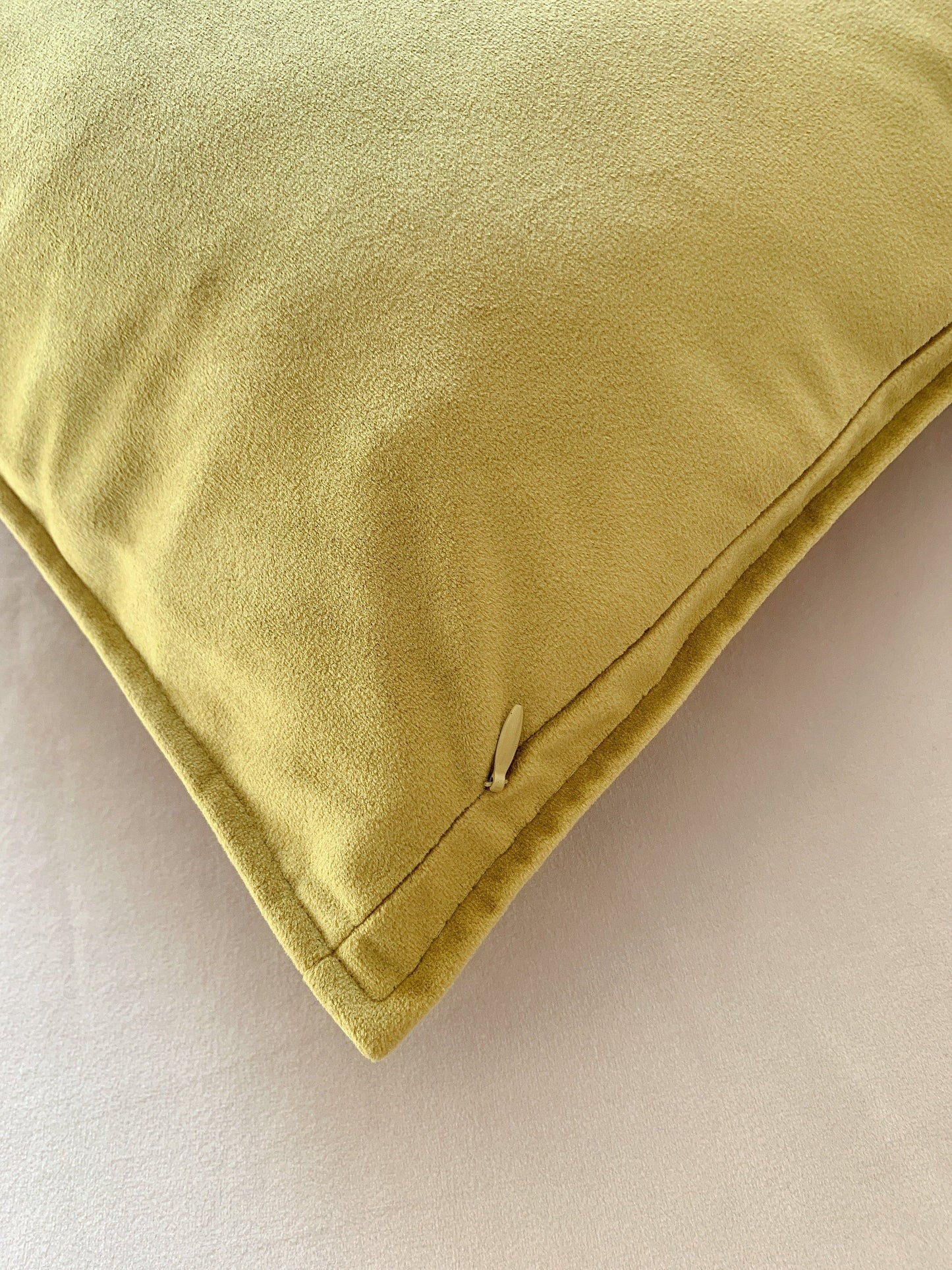 Gold Velvet Lumbar Cushion, Luxury Scatter Cushion Cover, Gold Green Velvet 14X20 Lumbar Pillow Cover