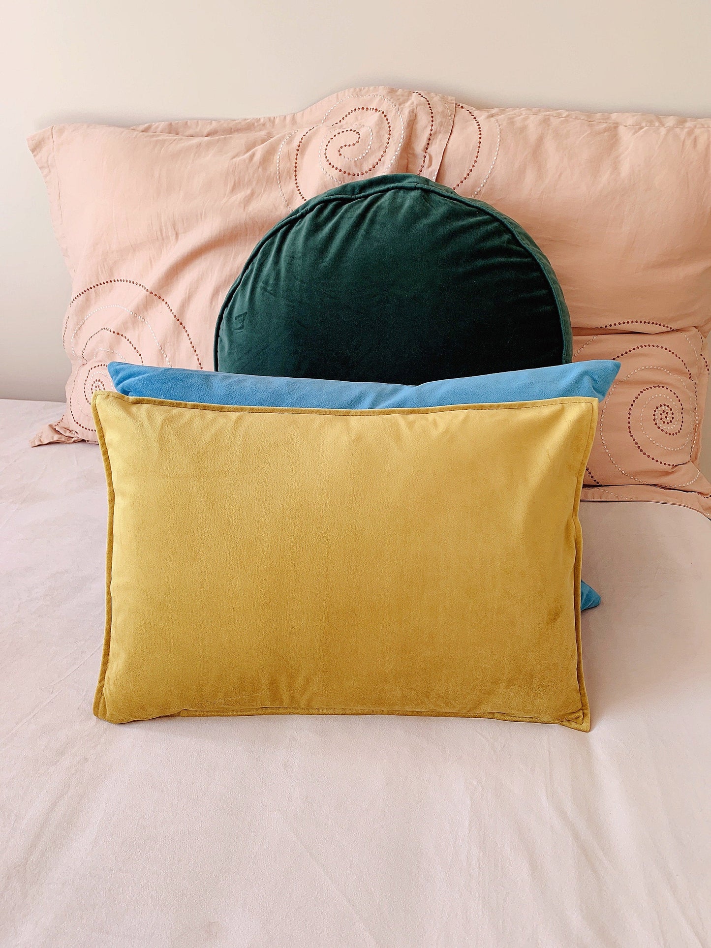 Gold Velvet Lumbar Cushion, Luxury Scatter Cushion Cover, Gold Green Velvet 14X20 Lumbar Pillow Cover