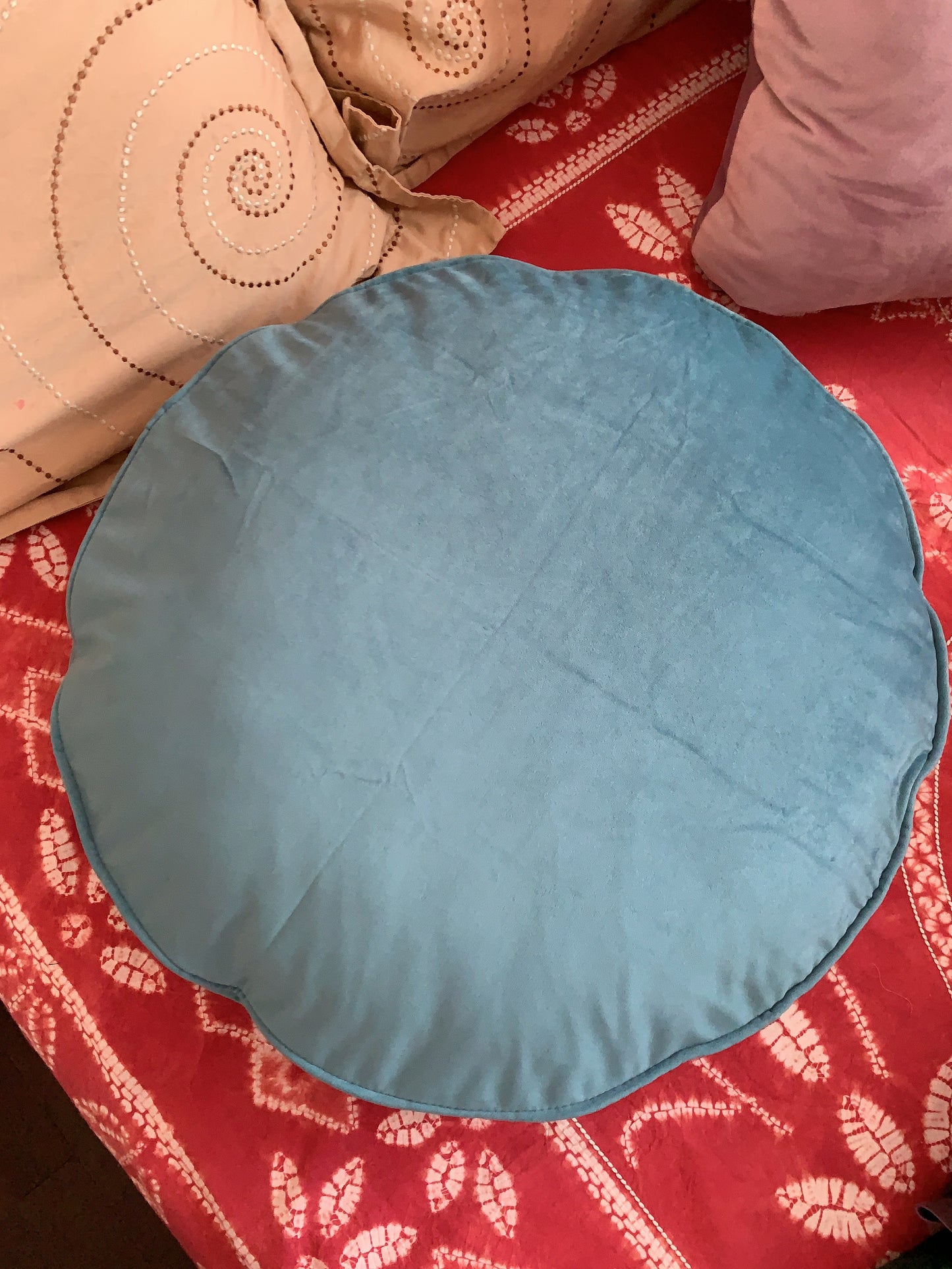 Ice Blue Luxury Velvet Cushion Cover, 20” Round Pillow Cover, Decorative Throw Pillow Pale Blue Scatter Cushion