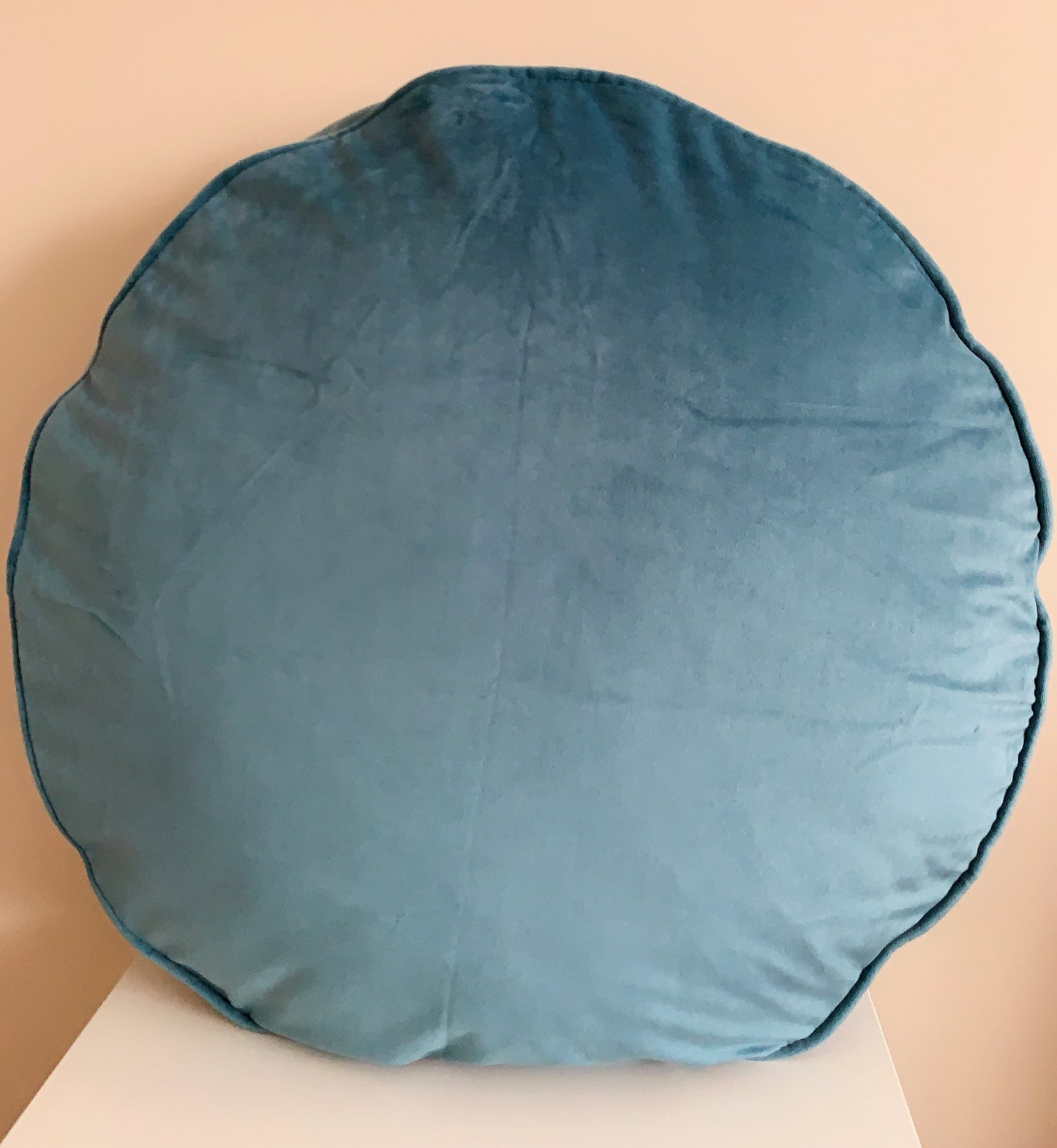 Ice Blue Luxury Velvet Cushion Cover, 20” Round Pillow Cover, Decorative Throw Pillow Pale Blue Scatter Cushion
