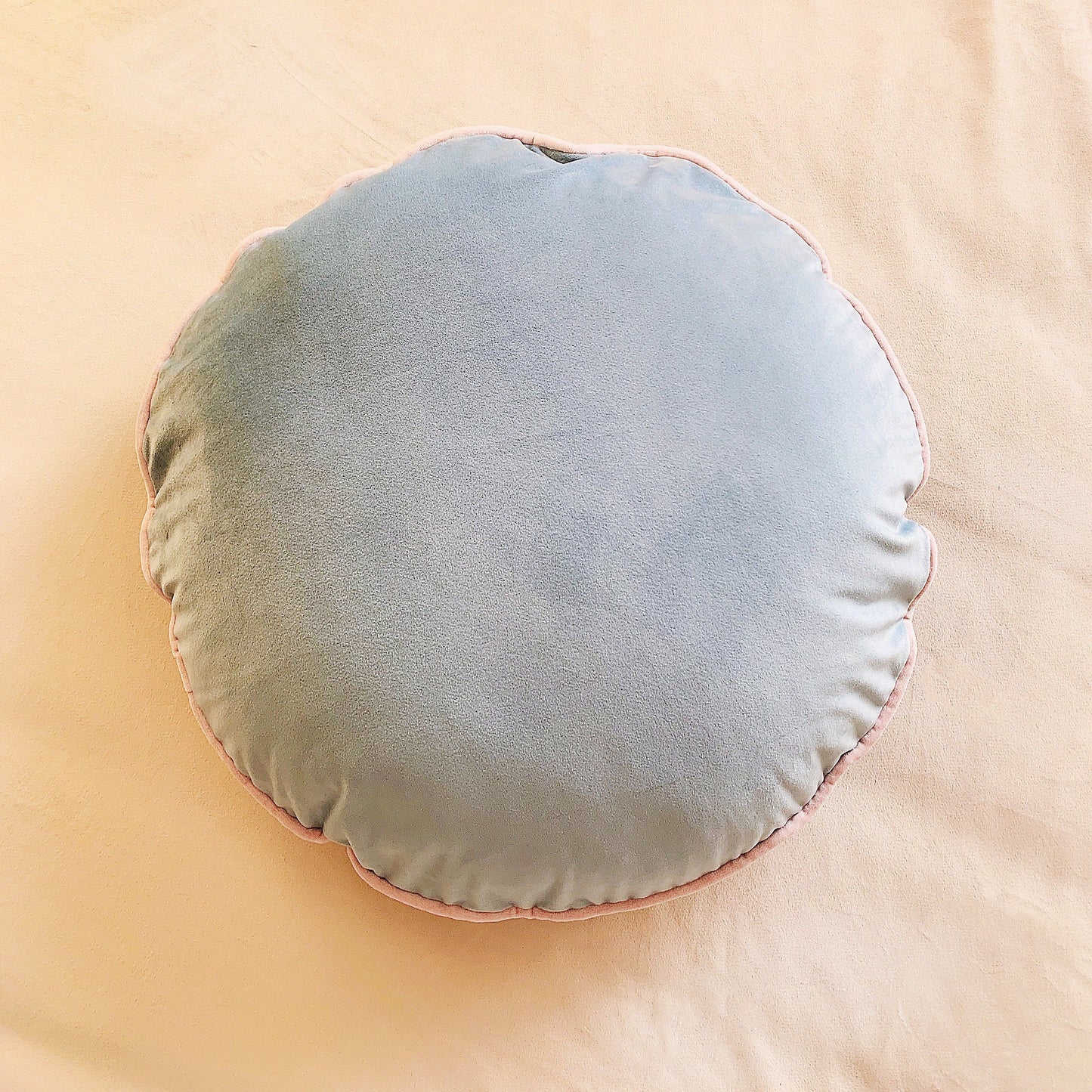 Light Grey Velvet Round Cushion Cover Throw Pillow, Grey Blue Velvet Pillow Cover