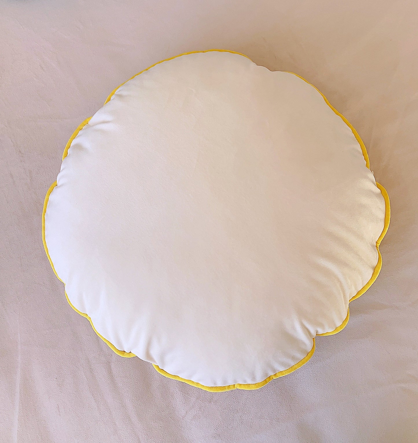 White Velvet Luxury Round Cushion Cover, Scatter Pillow Couch Cushion